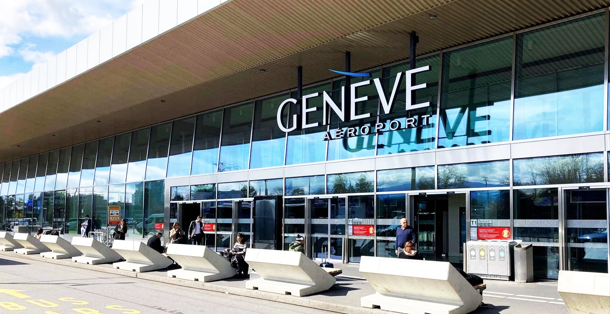 Geneva Airport Taxi from Rolle, Nyon or Gland