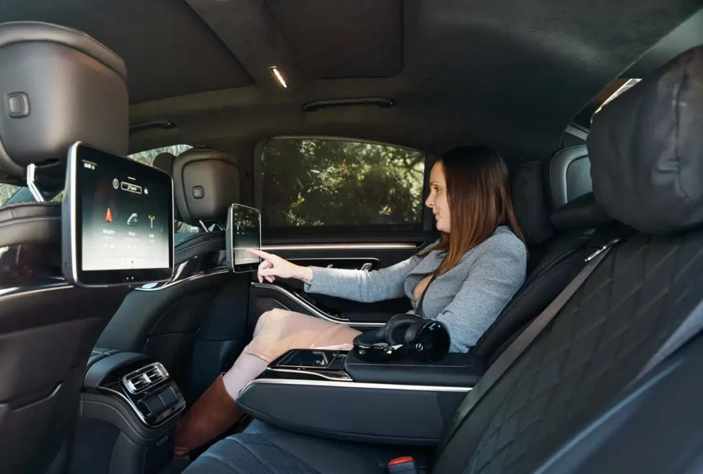 Service de limousine en Suisse : luxe et discrétion pour tous vos déplacements